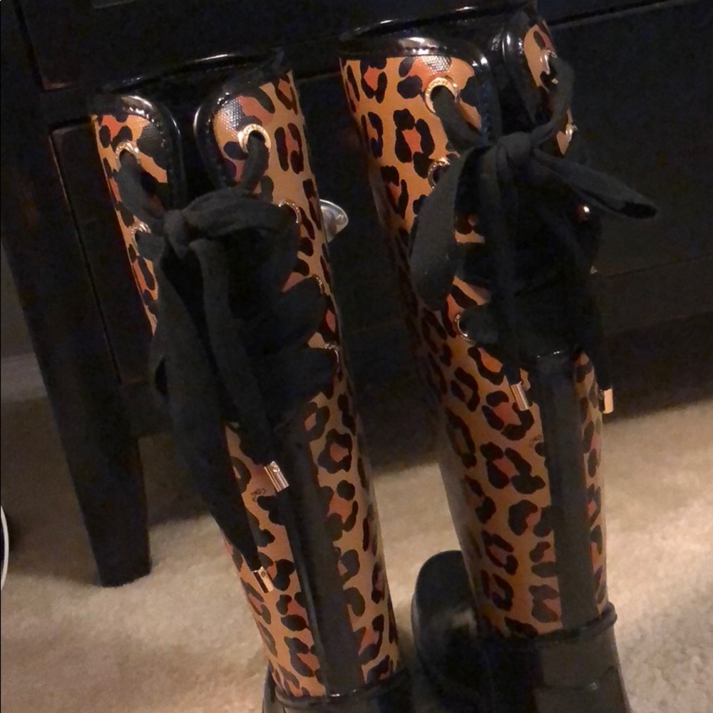 $60.00 - Picture 2 of 2